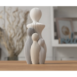 Madre, hijo mayor e hijo del medio.